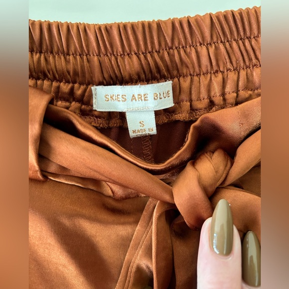 Cute Silky Pants - Picture 3 of 4